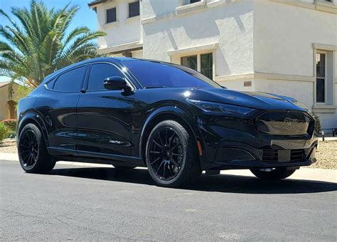 20 Inch Staggered Mrr Gf6 Gloss Black On A 2021 Ford Mustang Mach E