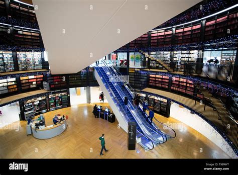 Birmingham Library Birmingham Uk Stock Photo Alamy