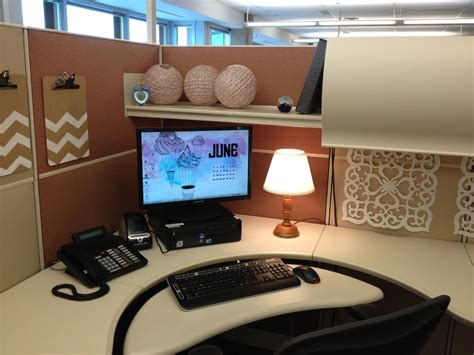 10 Decorate Your Cubicle To Create A More Comfortable And Productive Workspace