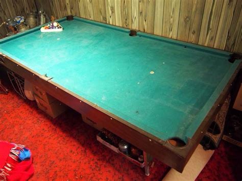 You have to know how to rack pool balls properly to master this game. Pool Table, Cues, Balls, Racks - Bodnarus Auctioneering