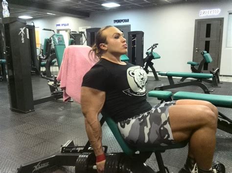 See the Huge Russian Female Powerlifter, Nataliya Trukhina ...