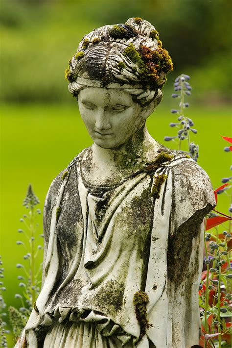 Study Of Time Weathered Statue At Minter Gardens At Chil Flickr