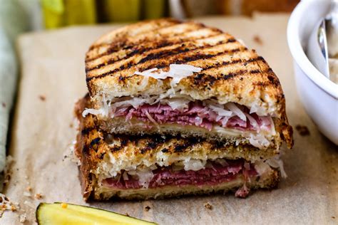 It's a much easier and healthier way to make fried food without or with little oil. Air Freyer Ruben Sandwiches : Grilled Reuben Sandwiches ...