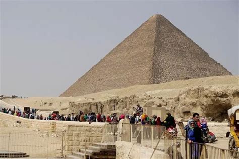 Teens Arrested After Appearing In Video Harassing Tourists At Giza