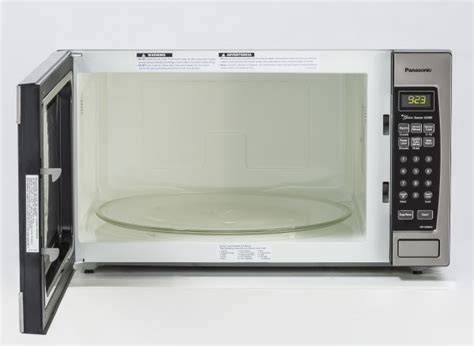 Microwave ovens should not be built into a unit directly above a top front venting conventional cooker. How Do You Program A Panasonic Microwave - Panasonic Ne 3280 3200 Watt Commercial Microwave Oven ...