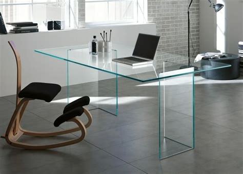 Design schreibtisch retro 117cm sheesham stone finish design klassiker. Extravaganter Schreibtisch aus durchsichtigem Glas ...