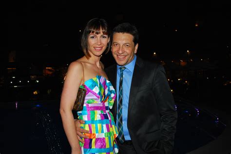 Laura prieto sorprendió con dos fotografías muy antiguas que sacó a relucir. Laura Prieto y Julio César Rodríguez terminaron su ...
