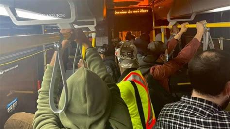 Commuter Shares Photo Of Crowded Toronto Bus Ctv News