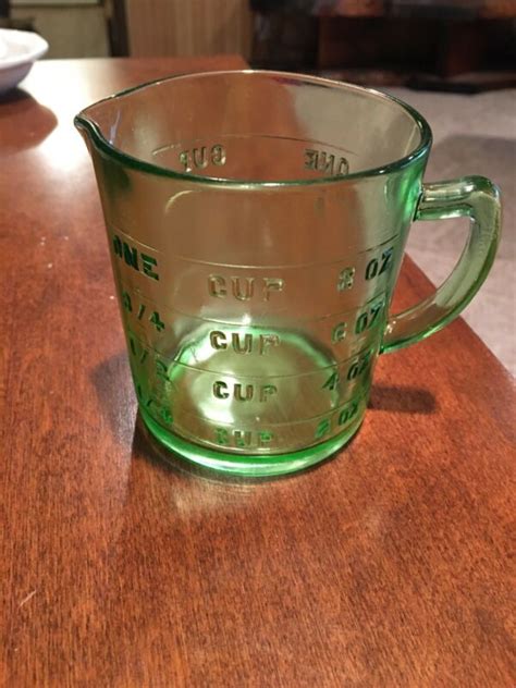 Vintage Hazel Atlas Depression Era Uranium Green Glass Measuring Cup
