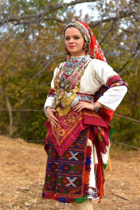с Пирин лазарска носия Bulgaria Folk Clothing Bulgarian Clothing