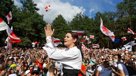 Pulling Levers In Exile Belarus Opposition Leader Works To Keep Her