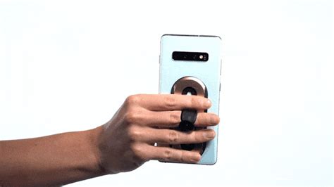 Ohsnap The Magnetic One Finger Phone Grip Youll Actually Love Yanko Design