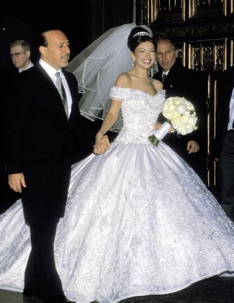 Thalia And Tommy Mottolas Wedding Pictures Popsugar Latina