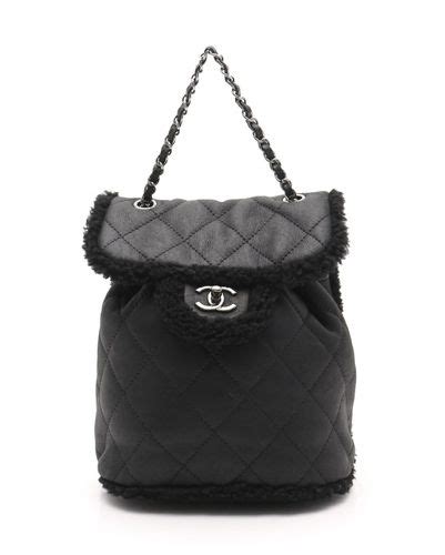 Signature traits of all chanel bags include gorgeous leather whether it is the soft and buttery lambskin or the durable caviar. CHANEL Matelasse backpack backpack Mouton black Silver ...
