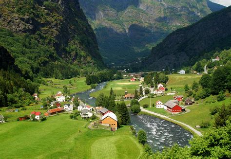 Mira videos cortos sobre el tema #noruega en tiktok. Foto de Flam, Noruega