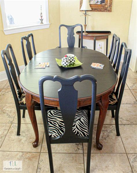 I used two coats which covered it well. How to Chalk Paint a Table Top to Last | Chalk paint ...