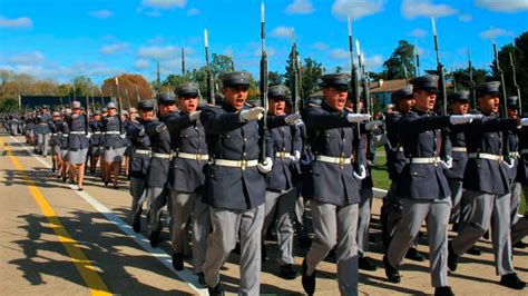 Inscriben Para La Escuela De Suboficiales Del Ejército Detalles De La