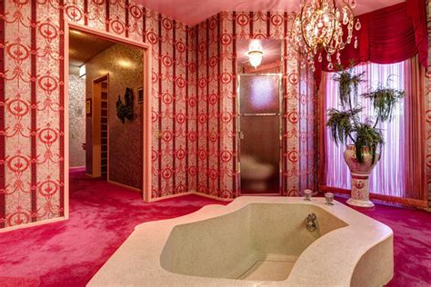 But to do so would be to overlook the decade's contributions in architecture, furniture design and interior decorating. Luxury Interior Design from the 1970s - Core77