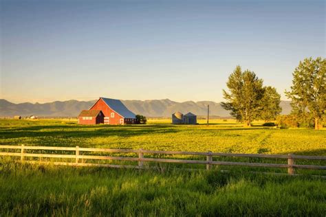 Moving To The Country What You Need To Know Before Buying A Piece Of Land