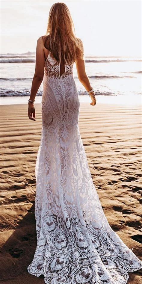 For a destination wedding where heat is a big factor, going slinky will ensure you keep your cool all day. 30 Wonderful Beach Wedding Dresses For Hot Weather ...