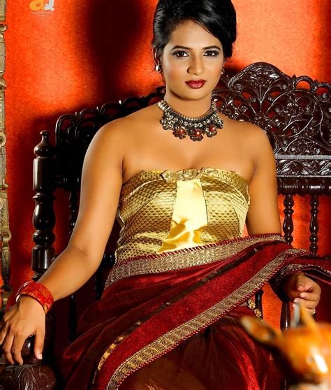 She is probably best known for her performances in yaaradi nee mohini. The Fresh Malayali: Mamangam Actress Saranya Anand hot ...