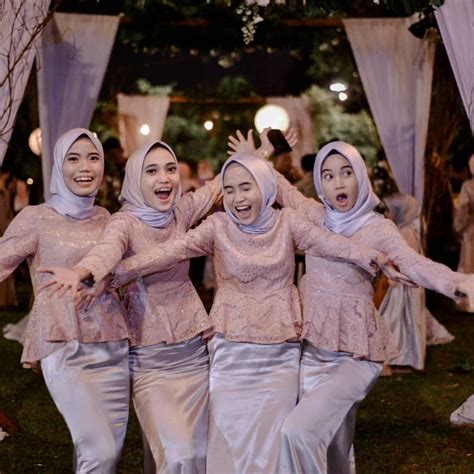Dress Gaun Bridesmaids Hijab On Instagram Inspired From Ifdhlanzl
