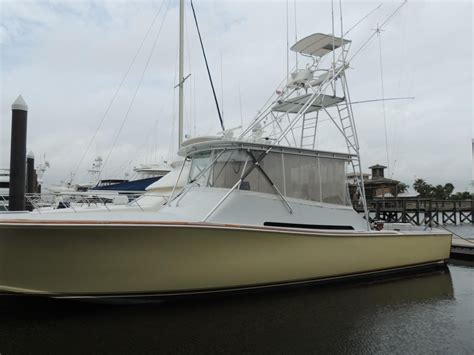2000 Custom Express Power New And Used Boats For Sale Yachtworld