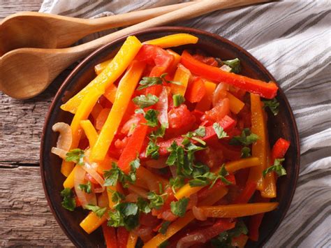 Summer Pepper And Tomato Salad Recipe And Nutrition Eat This Much