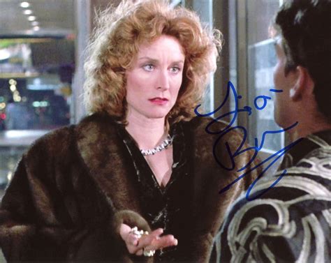 Lisa Banes Cocktail AUTOGRAPH Signed 8x10 Photo Collectible