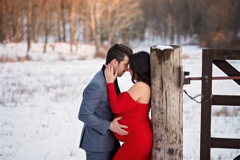 Winter Maternity Session In Connecticut Ct Maternity Photographer