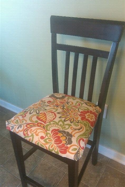 From kitchen islands, to trash cans & medicine cabinets, kitchensource.com offers more than 90,000 products for the kitchen & bathroom. 1000+ images about Fabric for kitchen chairs on Pinterest ...