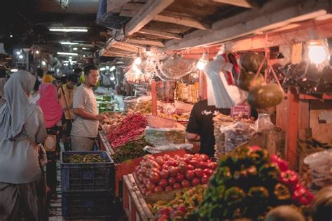 Pasar Tradisional Pengalaman Berbelanja Yang Menyenangkan Jurnalpost