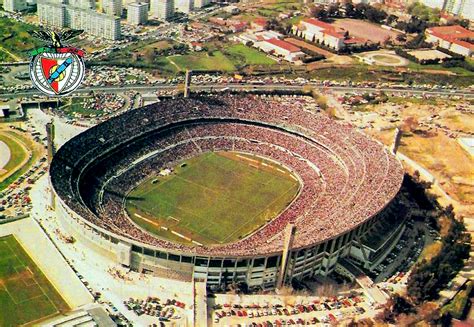 La bombonera içinde yer alan boca juniors kulüp müzesi ve restoranıyla davetlilere sosyal aktivitelerini. Retratos de Portugal: Lisboa - Estádio da Luz
