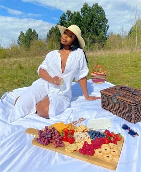 Photoshoot Themes Photoshoot Concept Fit Black Women Black Women Fashion Picnic Date Outfits