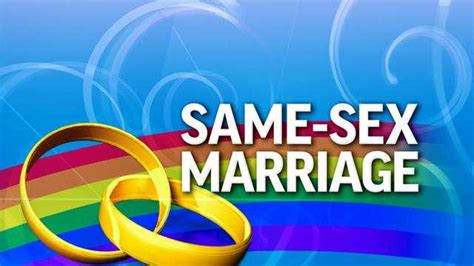 judge clerks should issue same sex marriage licenses