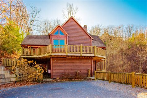 Wilderness Lodge: 6 Bedroom Vacation Cabin Rental Sevierville TN ...