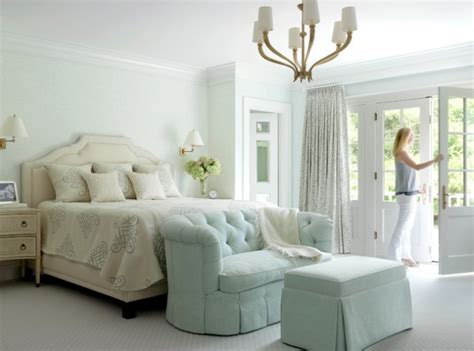 Looking for furniture for a small apartment? 17 Charming Bedrooms With Beautiful Loveseat