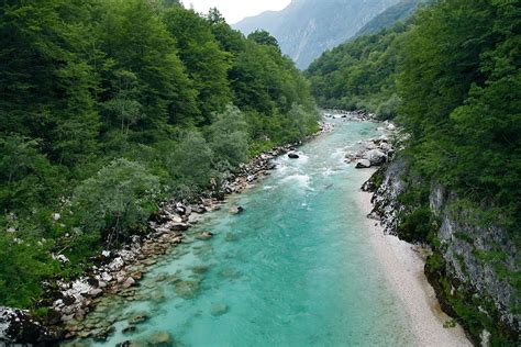 La slovénie, en forme longue la république de slovénie, en slovène slovenija et republika slovenija, est un pays d'europe centrale. Bijzonder overnachten in Slovenië: Slaap in een ECO chalet ...