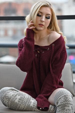 Imx To Emma York Boobs Medium Butt Medium Cotton Cropped Top Hair Red Topless