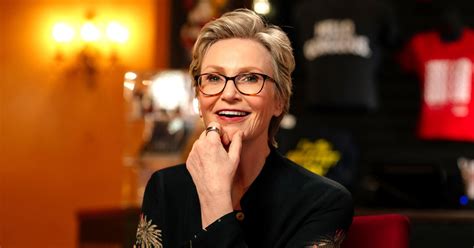 Jane Lynch Opens Up About Marriage To Jennifer Chen A Really Beautiful Thing Trending News