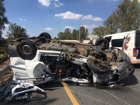 N1 accident causing heavy delays in joburg. Warning: Highway closed due to accident | Roodepoort Record