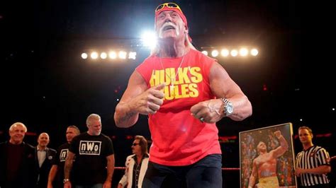 Wwe Rumors Hulk Hogan To Be A Wrestlemania Surprise