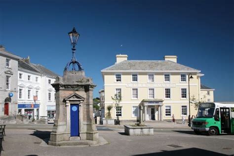 Liskeard Town Centre Cornwall Guide Images