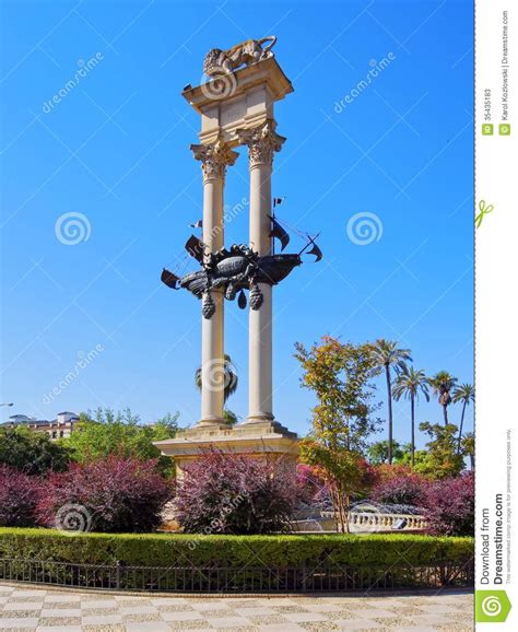 Sevilla fc, sevilla (seville, spain). Columbus Monument In Sevilla, Spanien Stockbild - Bild von ...