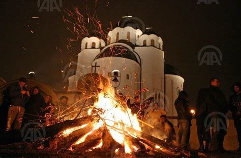 Pravoslavni Vjernici Na Balkanu Obilježavaju Badnje Veće Anadolu Ajansı