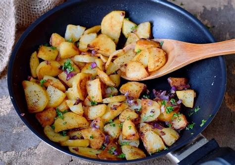 Knusprige Bratkartoffeln aus rohen Kartoffeln Elavegan