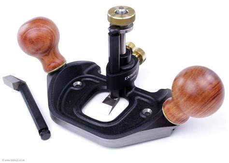 For scale, here is the small router plane (left) alongside the large router plane (right) Veritas Router Plane - Toolnut