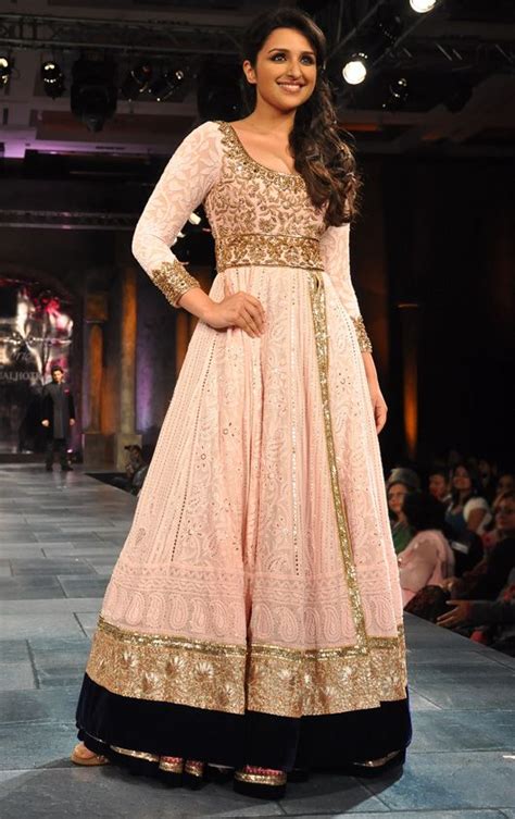 Parineeti chopra beautiful bollywood actress most beautiful indian actress indian bollywood bollywood fashion hot actresses. 12 Stylish Parineeti Chopra Dresses to Copy This Year