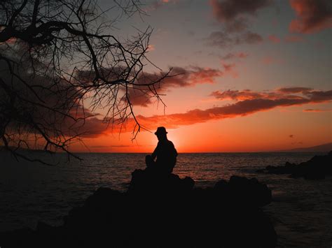 Silhouette Sea Sunset Solitude Loneliness 4k Wallpaper 4k