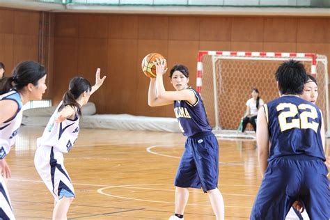 第70回記念関東大学女子バスケットボールリーグ戦の対戦日程が決定しました。現段階での予定をお知らせします。 第一戦目：9月20日(日) 11：00tu vs立教大学 ＠エスフォルタアリーナ八王子 女子バスケットボール部｜和歌山大学生オフィシャルサイト ...